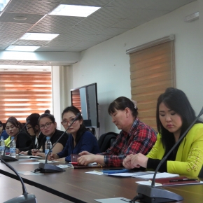 "Залуу эмэгтэйчүүдийн оролцоо" хэлэлцүүлэг боллоо